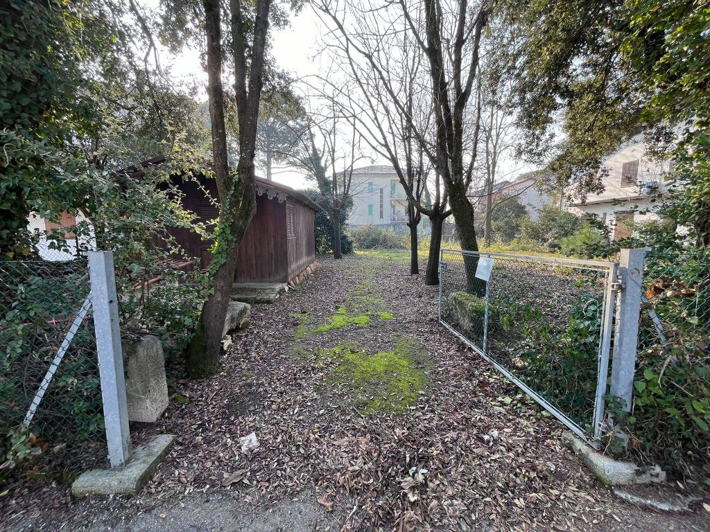 Terreno Residenziale in vendita a Ravenna viale Guido Cavalcanti