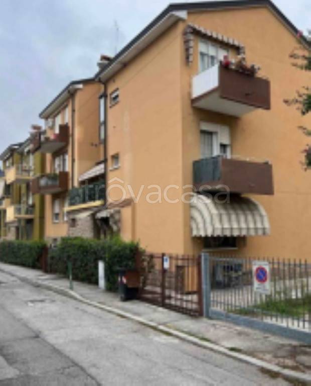 Appartamento all'asta a Padova via Giuseppe Toaldo, 34