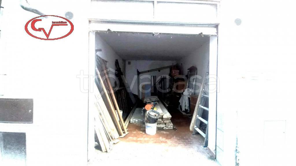 Garage in vendita a Terranuova Bracciolini via Giuseppe Verdi