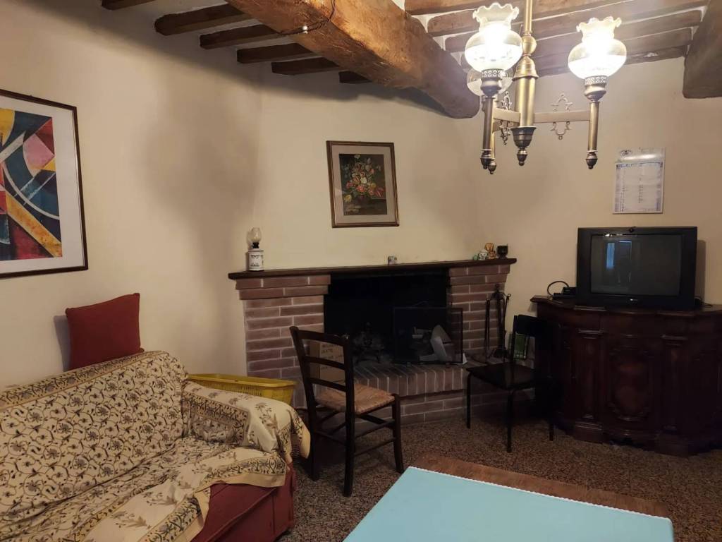 Casale in vendita a Castiglione del Lago via Cavour
