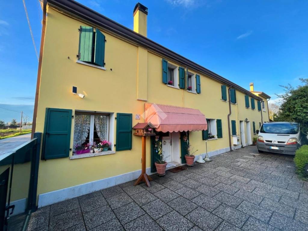 Casa Indipendente in vendita a Stanghella via Giovanni Pascoli, 26