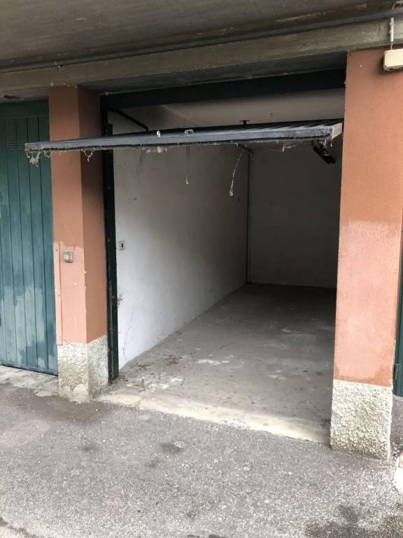 Garage in vendita a Torrile via Maria Margotti