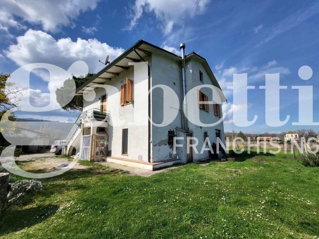 Casa Indipendente in vendita a Bevagna via Pesciarella, snc