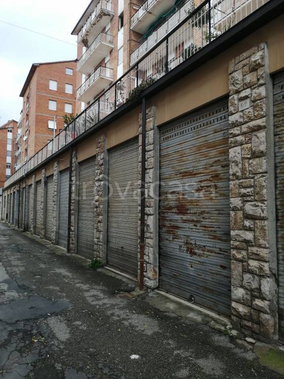 Garage in vendita a Perugia via Eugubina, 105
