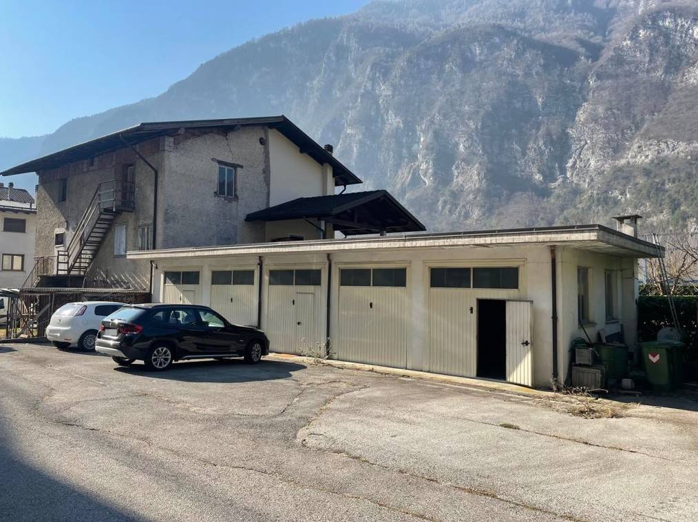 Garage in vendita a Grigno via Borghetto, 34