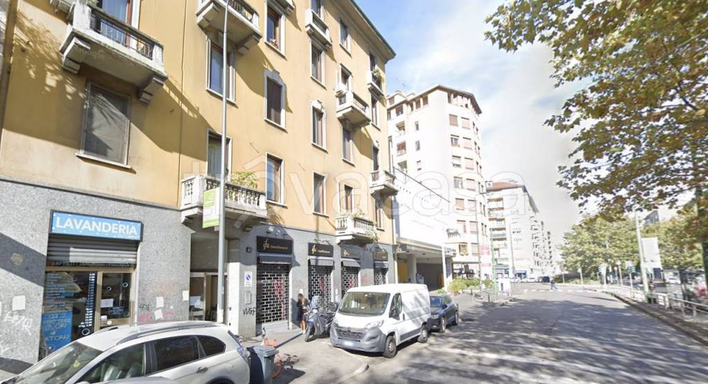 Negozio in vendita a Milano viale Misurata, 60