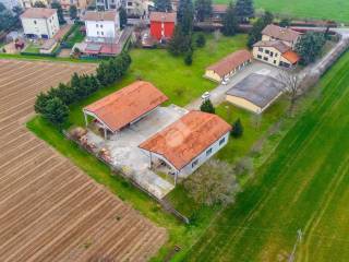 Capannone in vendita a parma via martiri della liberazione, 87