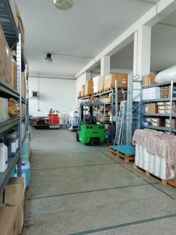 Capannone Industriale in vendita a Cologno Monzese viale Spagna