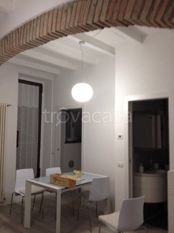 Appartamento in in affitto da privato a Parma borgo San Silvestro, 3