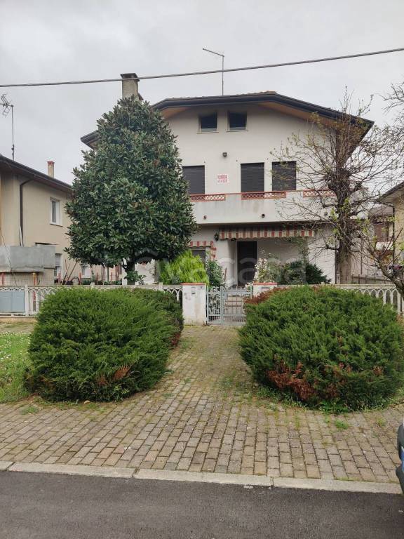 Appartamento in in vendita da privato a Porto Tolle via Belgrado, 17