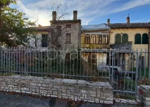 Casa Indipendente in vendita a Follina via Biorca