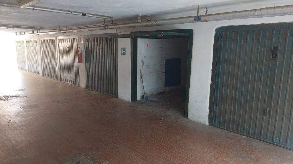 Garage in vendita a San Lazzaro di Savena via Ca' Bassa