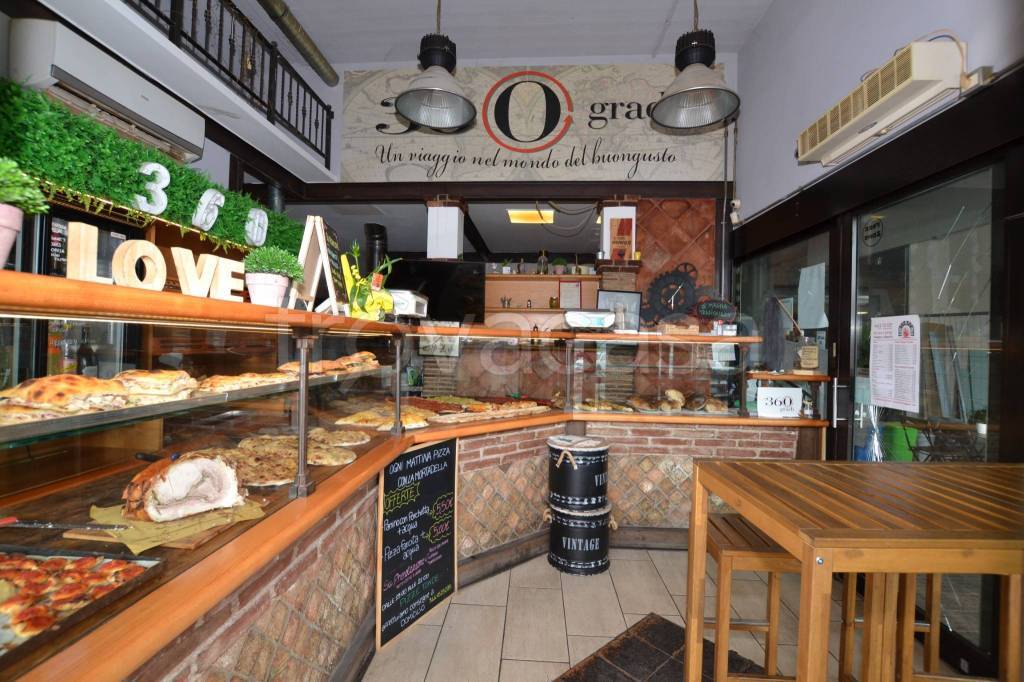 Pizzeria in vendita ad Ariccia via Nettunense