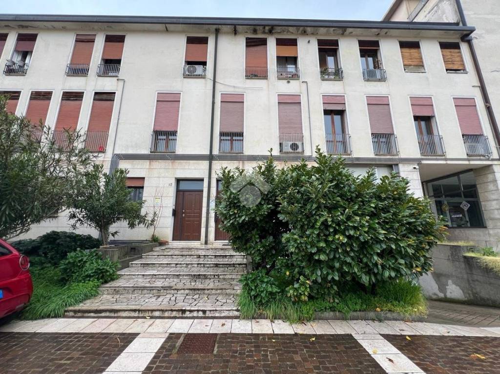 Appartamento in vendita a Rovigo piazza XX Settembre, 11