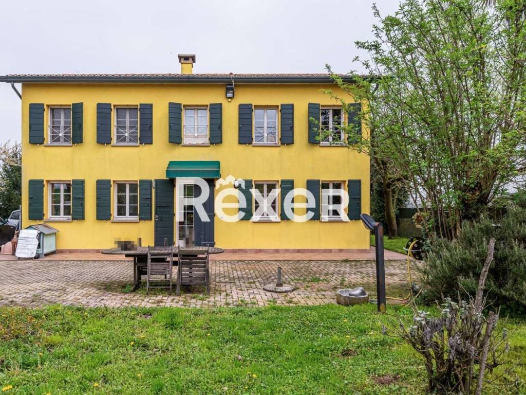 Villa in vendita a Selvazzano Dentro via Argine Sinistro 28