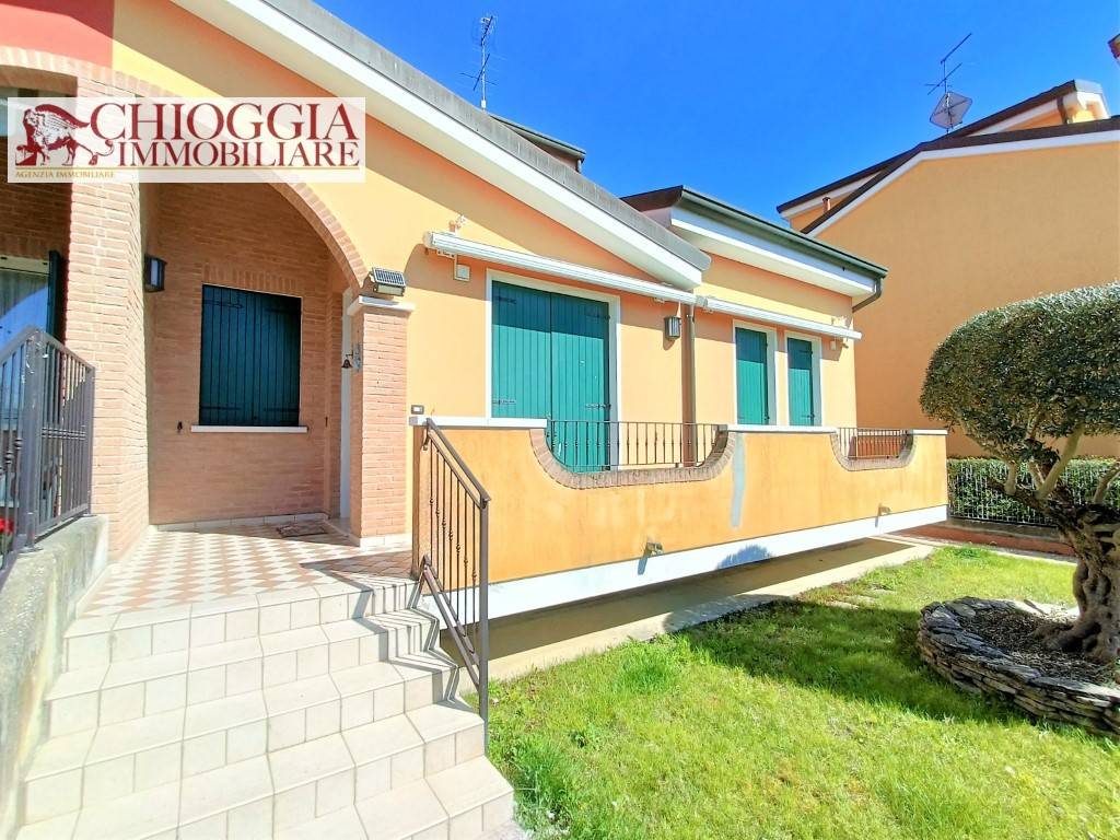 Villa Bifamiliare in vendita a Chioggia via San Giuseppe