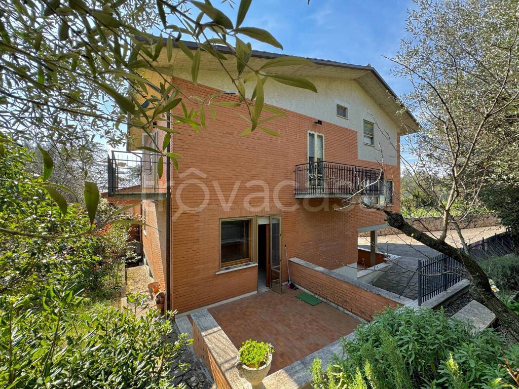Villa Bifamiliare in vendita a Perugia via della Beata Colomba, 27