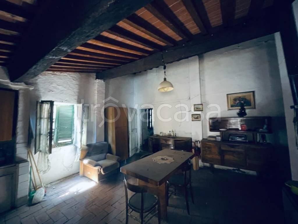 Appartamento in vendita a Sinalunga via Aurelio Saffi, 5
