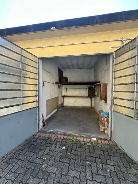Garage in vendita a Torino corso Grosseto, 203