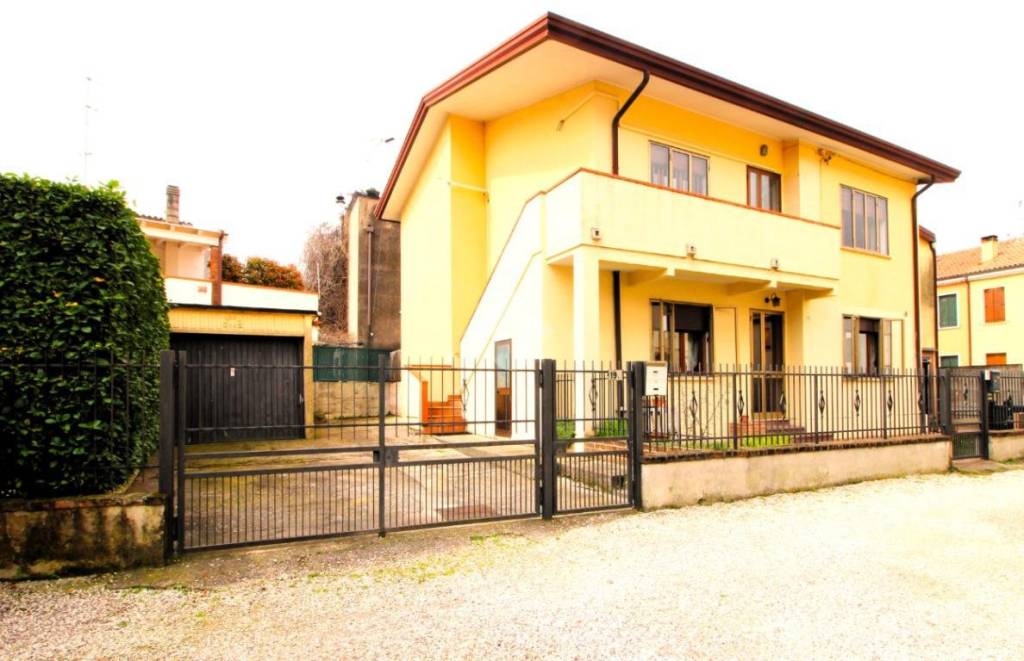 Villa Bifamiliare in vendita a Monselice via squero, 19