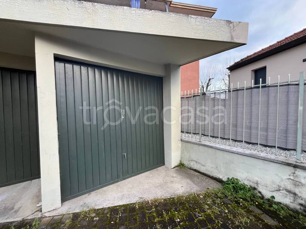 Garage in vendita a Settimo Torinese corso Agnelli, 5