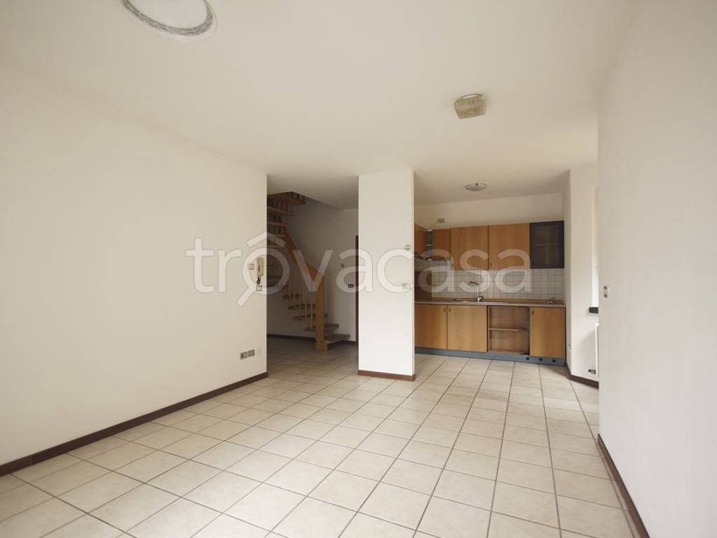 Appartamento in vendita a Comano Terme via Cesare Battisti, 41