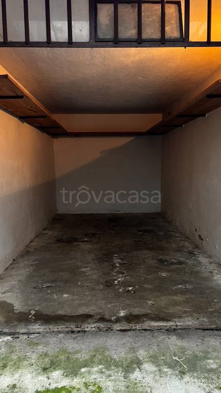 Garage in vendita a Pavia via Torquato Tasso, 81