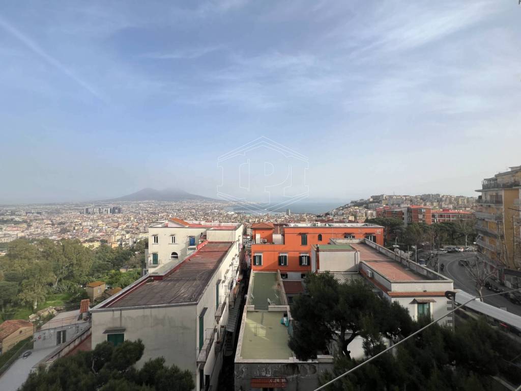Appartamento in affitto a Napoli via Domenico Fontana, 98