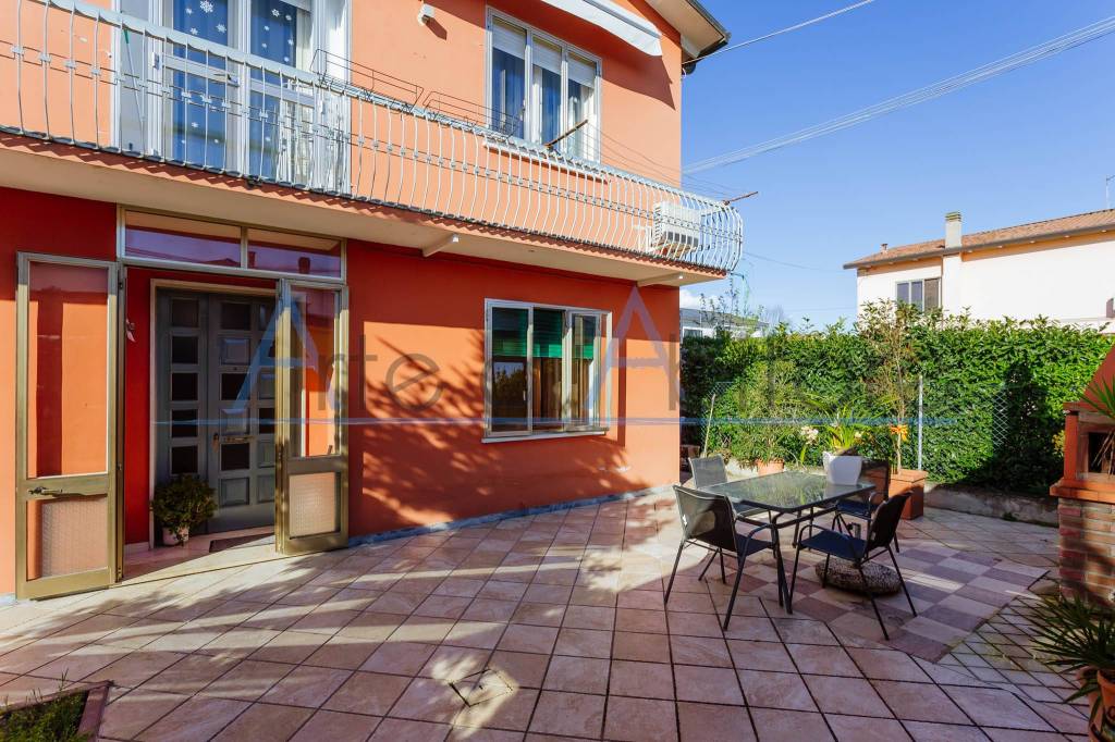 Villa Bifamiliare in vendita a Saonara via San Gregorio Barbarigo, 9