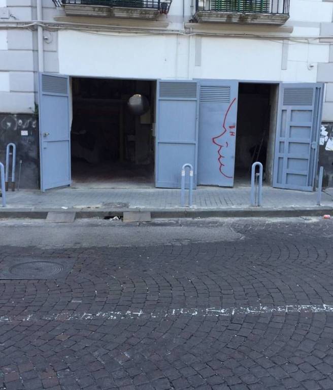 Garage in vendita a Napoli corso Vittorio Emanuele
