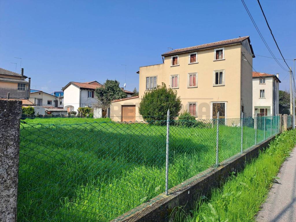 Villa in vendita a Carmignano di Brenta via Mantegna, 3