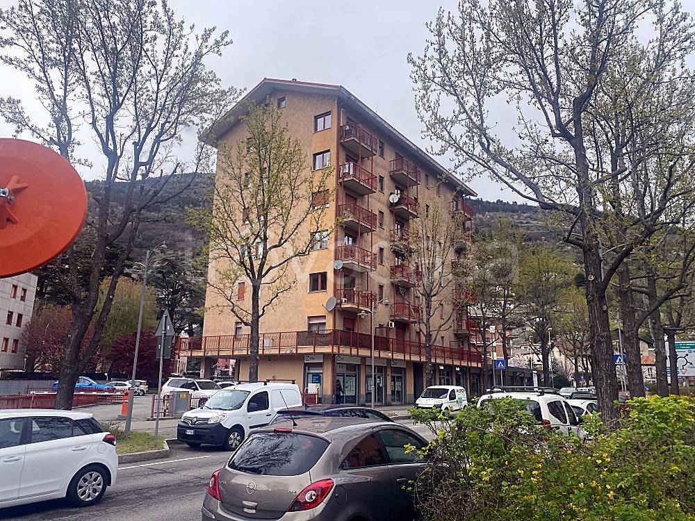 Appartamento in vendita ad Aosta via Monte Grivola, 35