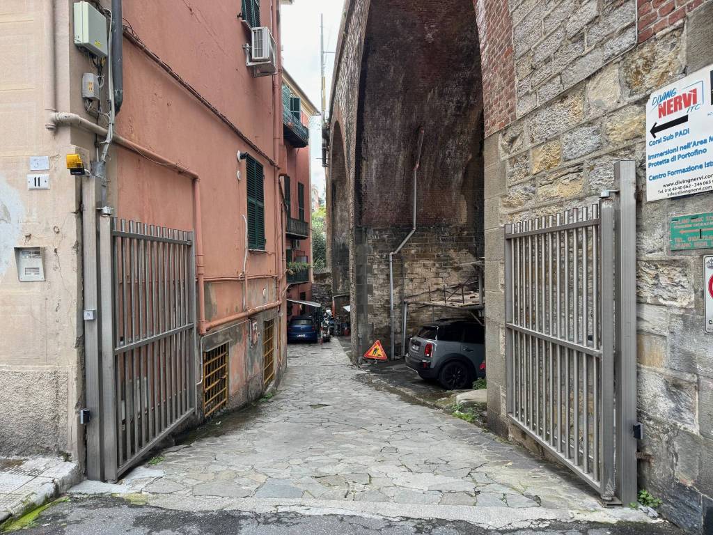 Posto Auto in vendita a Genova via Felice Gazzolo, 32