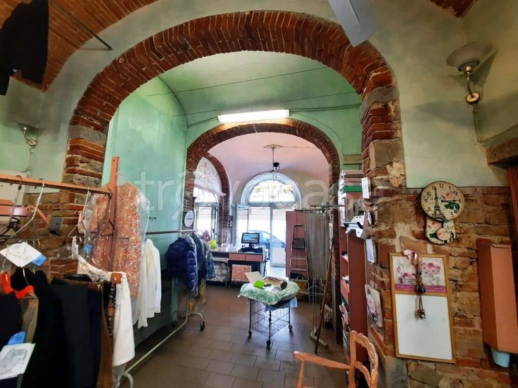 Negozio in vendita a Firenze piazzale porta romana