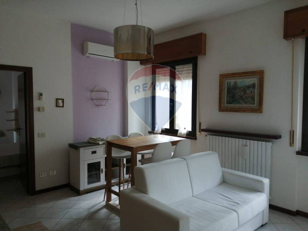 Appartamento in affitto a Salsomaggiore Terme via delle Fonti, 7