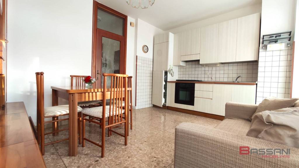 Appartamento in affitto a Udine via Divisione Julia, 12