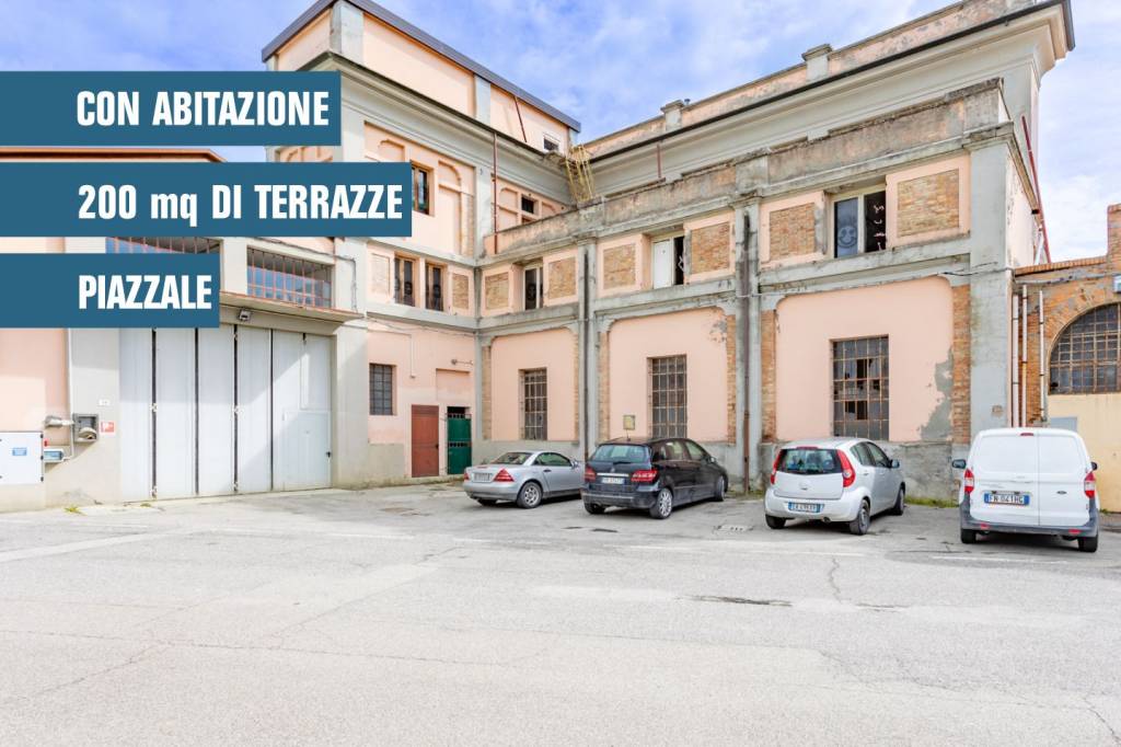Capannone Industriale in vendita a Forlì via dei Molini, 17