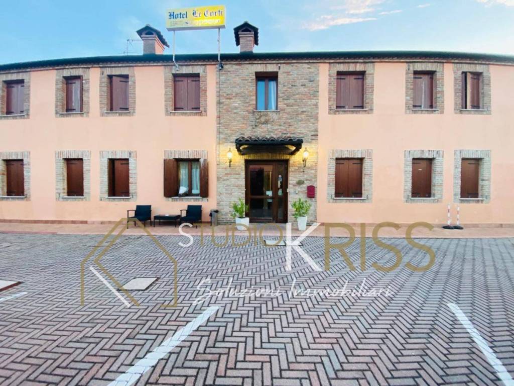 Hotel in vendita a Ferrara