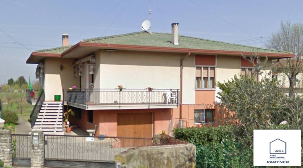 Villa all'asta a Paese via Carlo Collodi, 10
