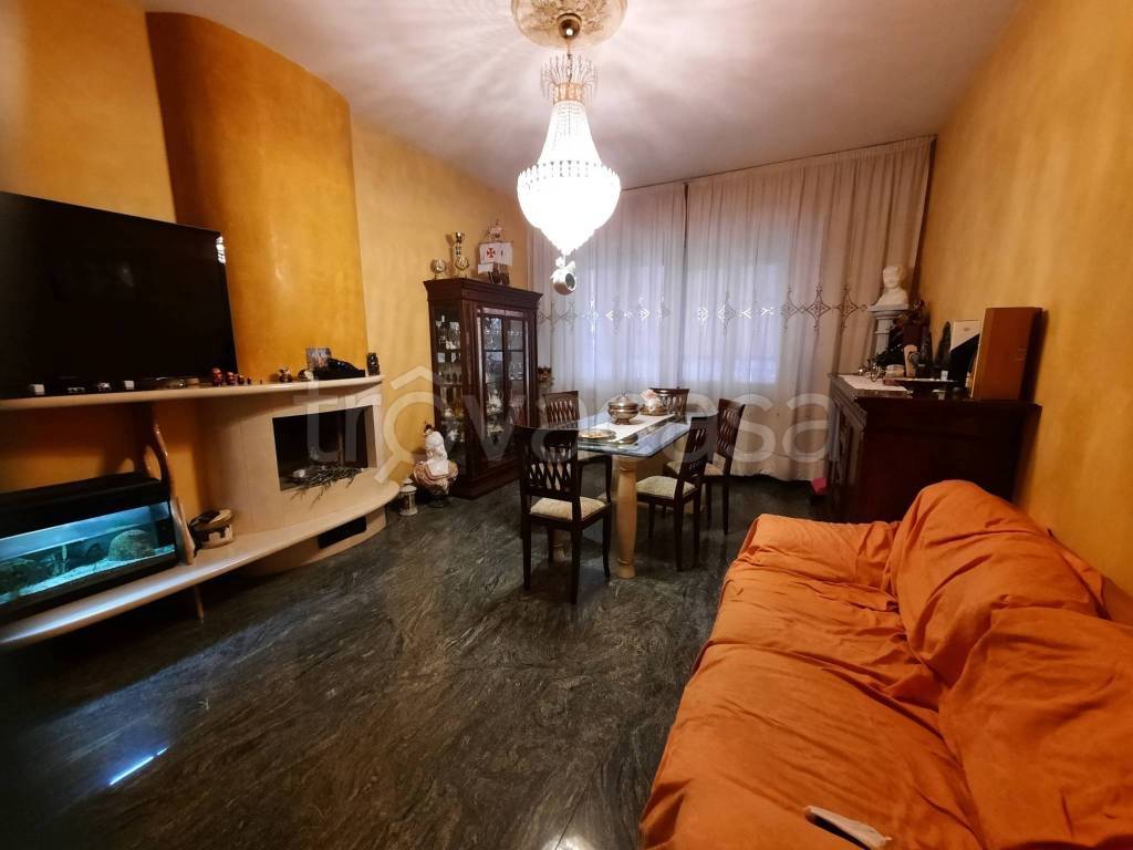 Appartamento in vendita a Rapolano Terme via della Stazione, 18