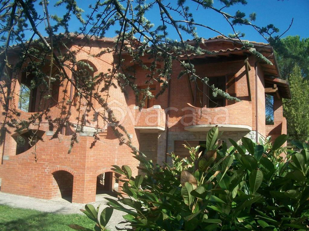 Villa in vendita ad Asciano