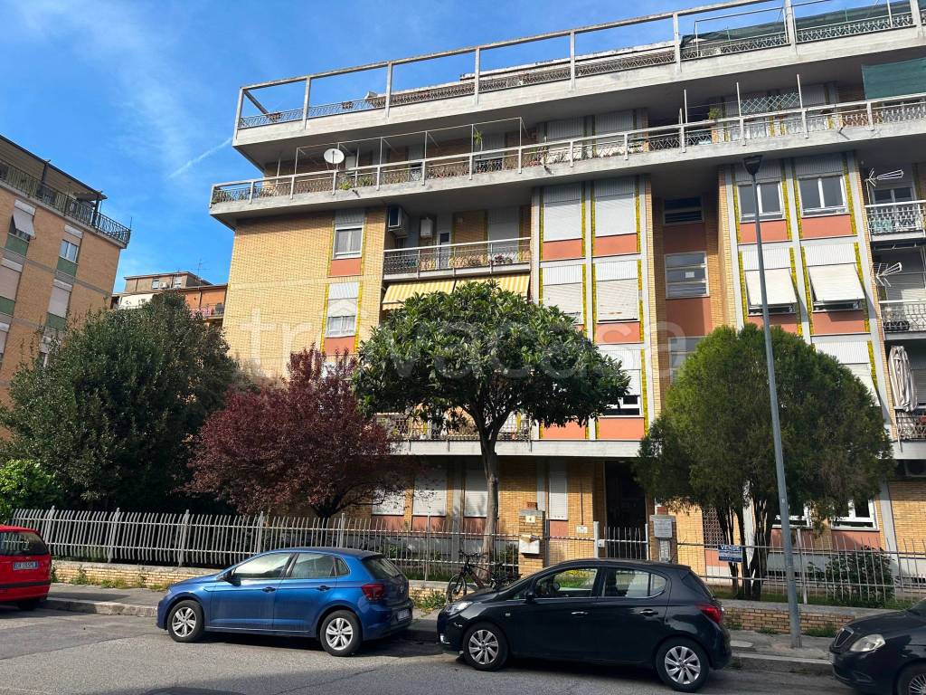 Appartamento in vendita a Terni via Raffaello Lambruschini, 4