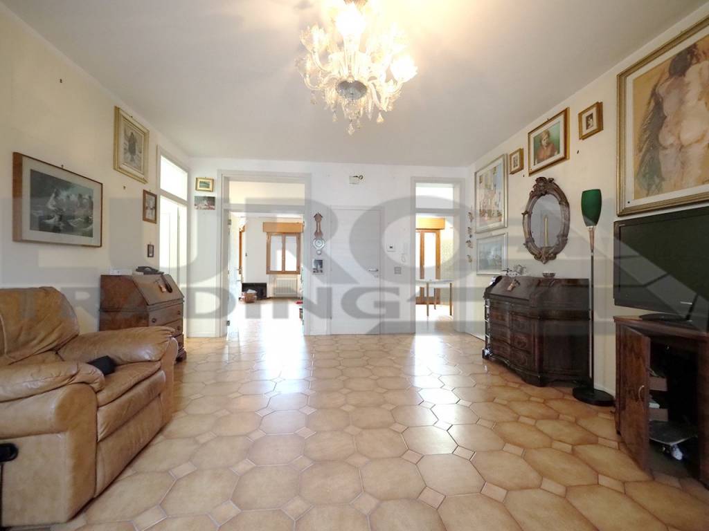 Villa Bifamiliare in vendita a Mogliano Veneto via Ronzinella