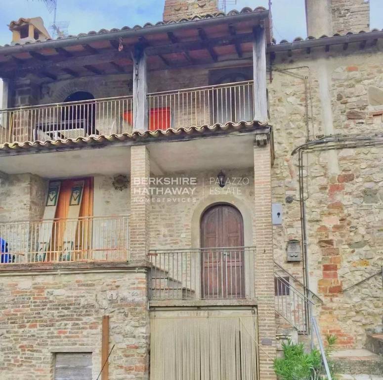 Casa Indipendente in vendita a Todi