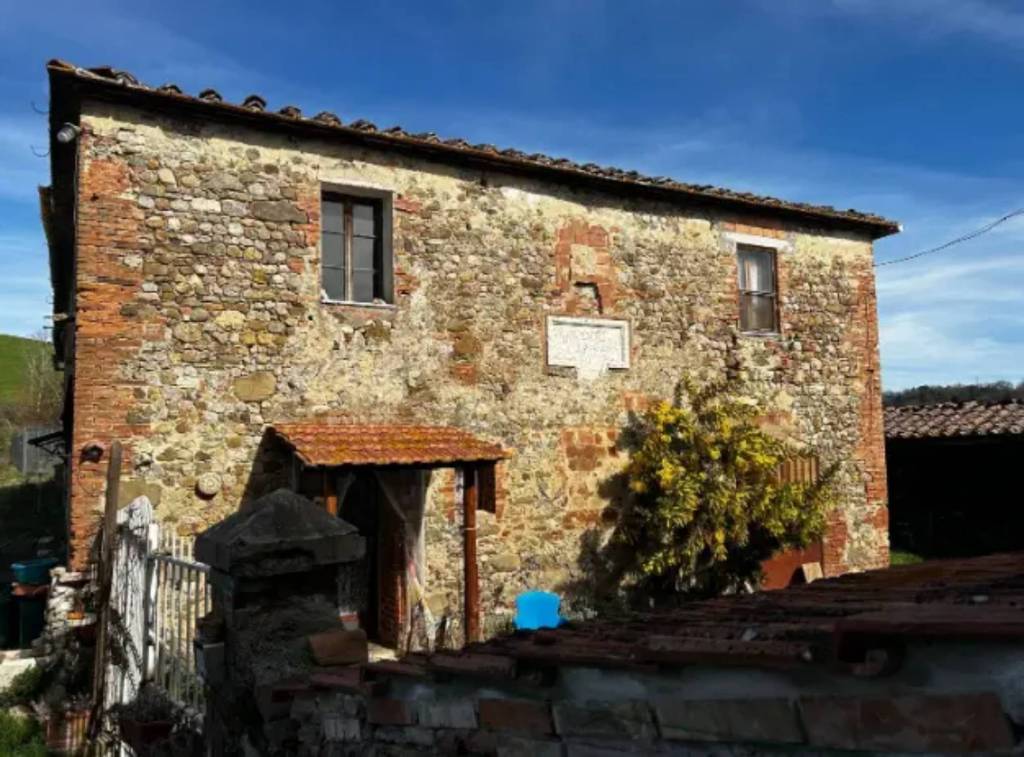 Casale in vendita a Rapolano Terme raccordo siena-bettolle