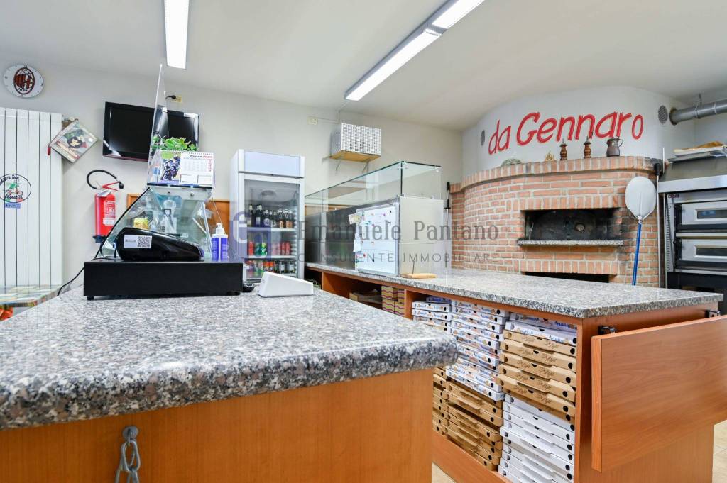 Pizzeria in vendita a Costa di Mezzate via San Giorgio, 8/b