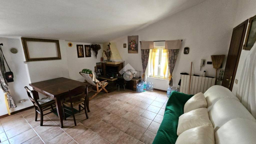 Appartamento in vendita ad Avigliano Umbro via Montegrappa, 15