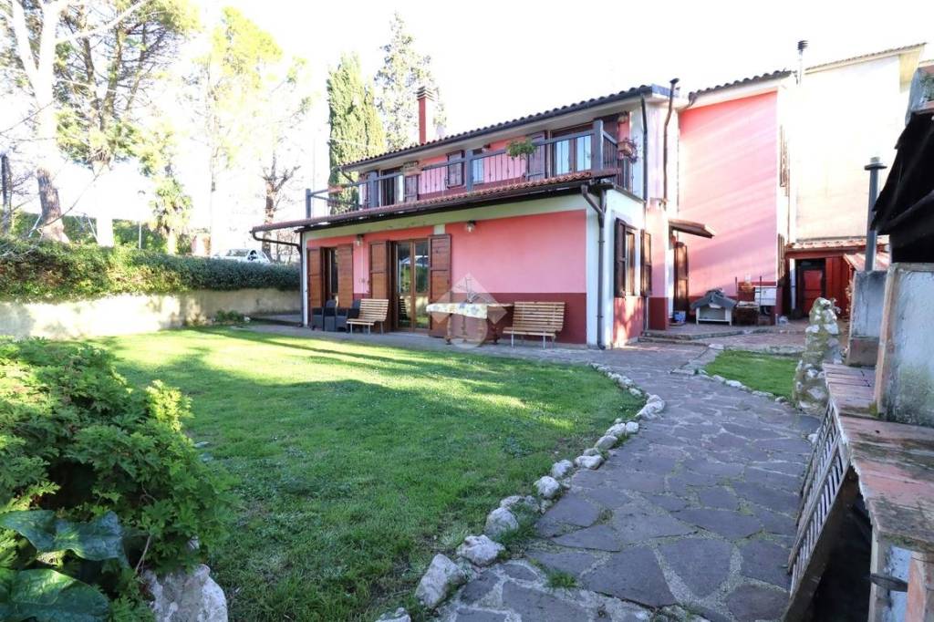 Villa Bifamiliare in vendita a Stroncone voc s lucia
