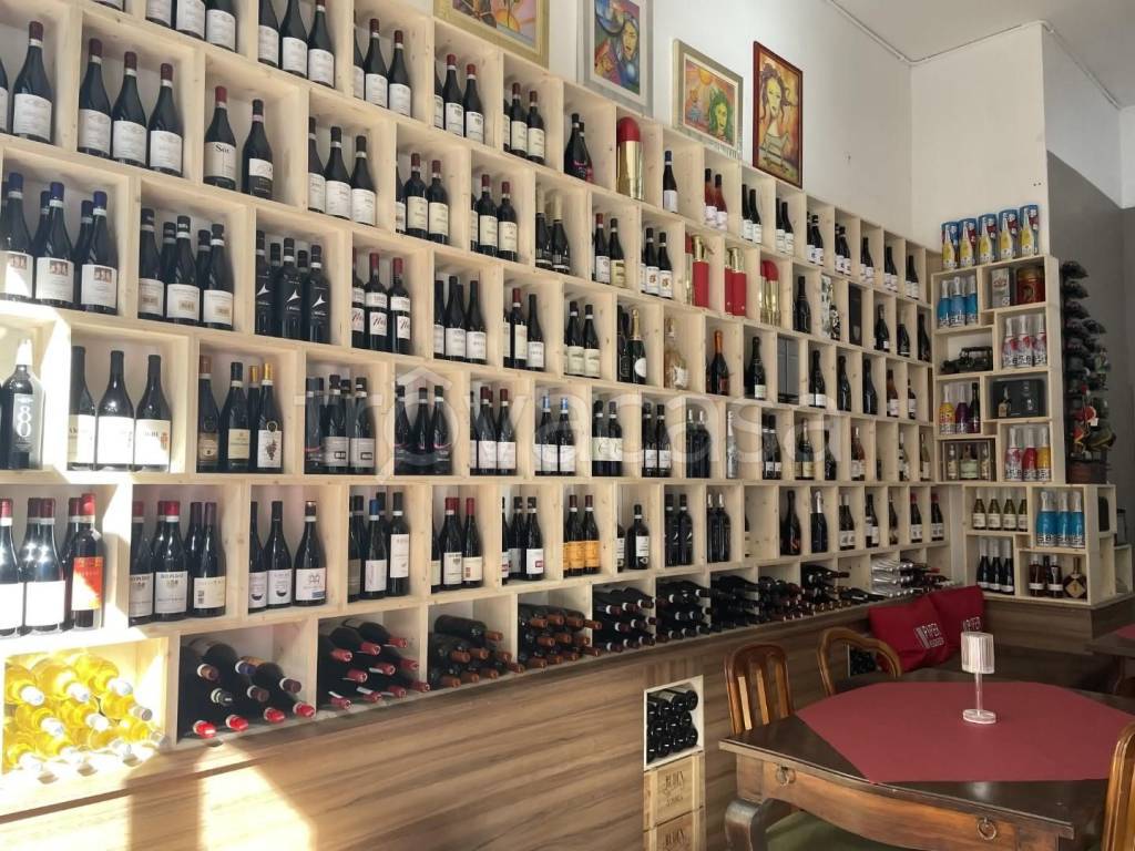Enoteca/Wine Bar in vendita a Torino via Tunisi, 137