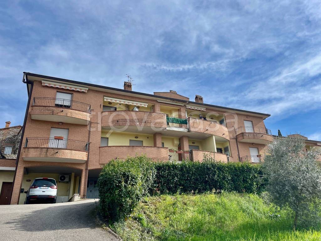 Appartamento in vendita a Corciano via Camillo Benso di Cavour, 7
